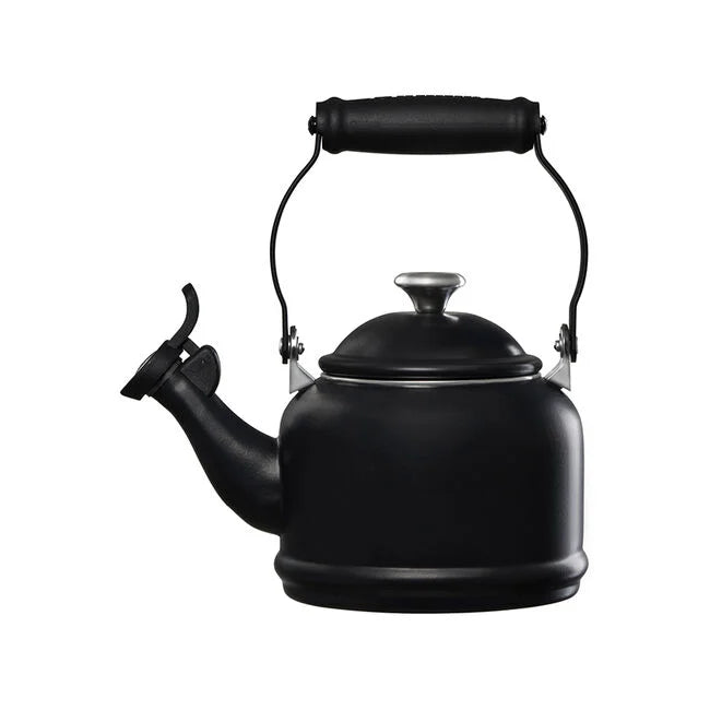 Le Creuset - Whistling Stovetop Kettle