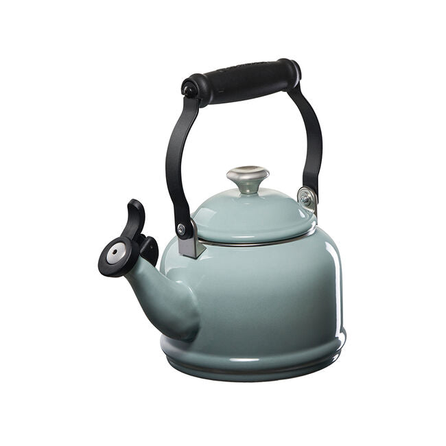 Le Creuset - Whistling Stovetop Kettle