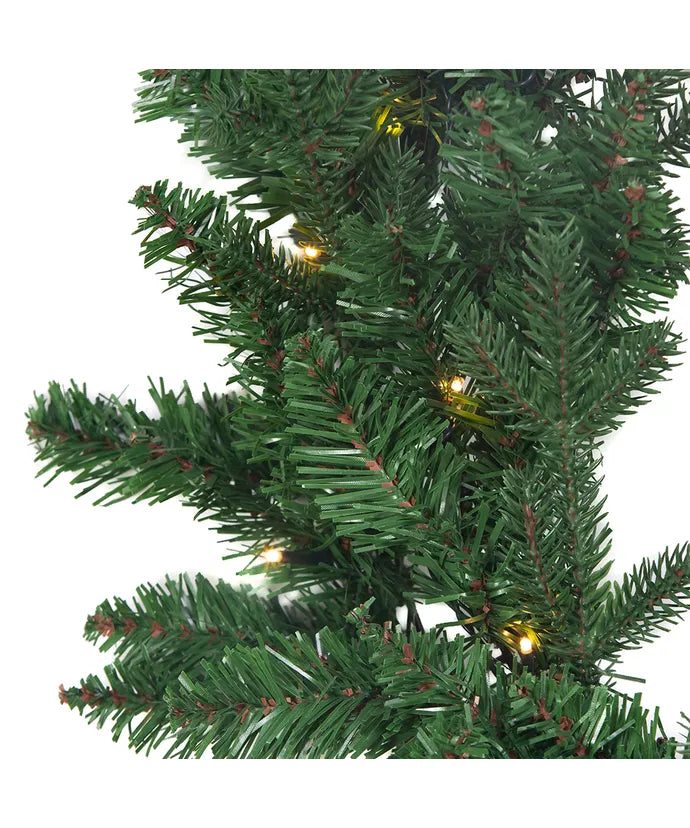 Jackson Pine Pre-Lit Battery-Operated Wreath