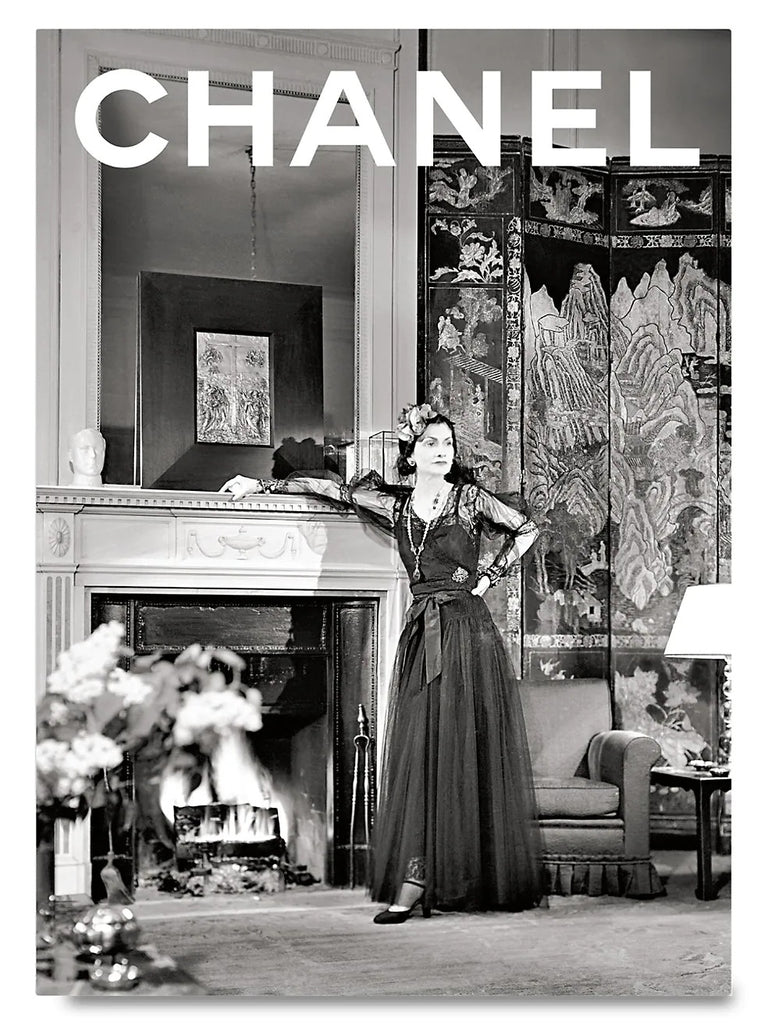 Chiara Ferragni Stays Simple In a Tom Ford-era Gucci Dress